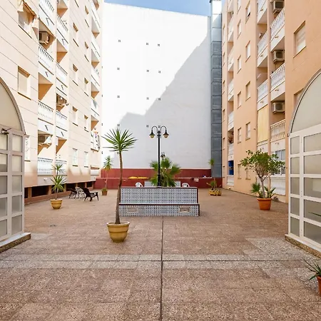 Panorama Sunrise Apartment